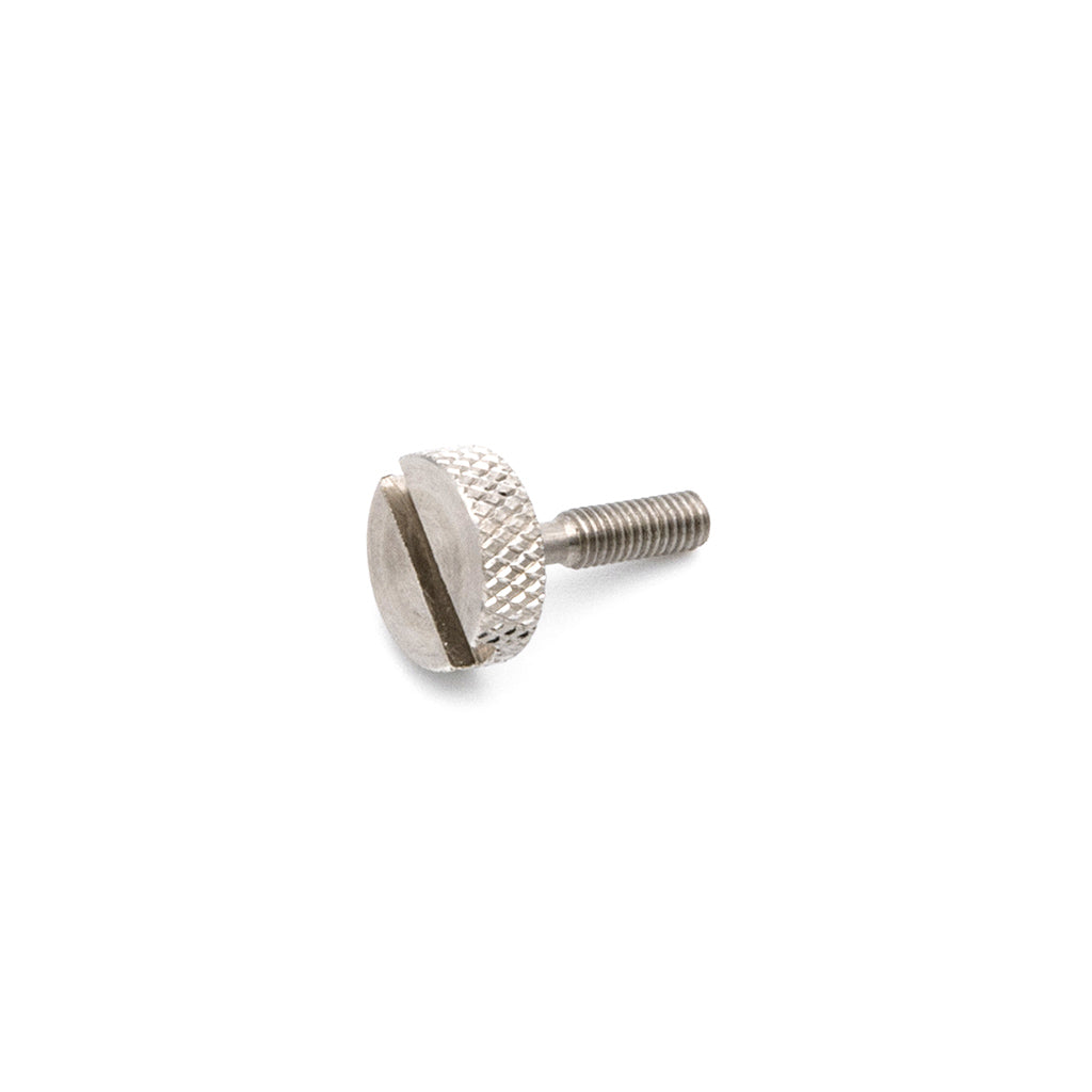 Knurled screw